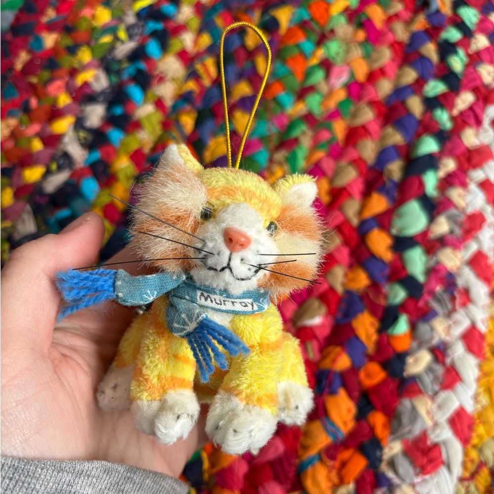 VINTAGE PLUSHLAND PLUSHIE CAT ORNAMENT